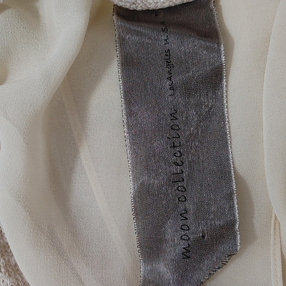 ๐3/ $33๐ Flirty Cream Tank Top - Picture 5 of 6